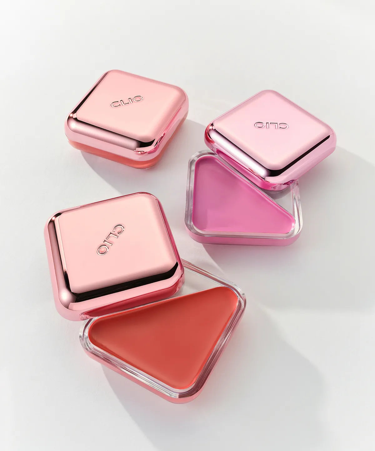 ESSENTIAL LIPCHEEK TAP